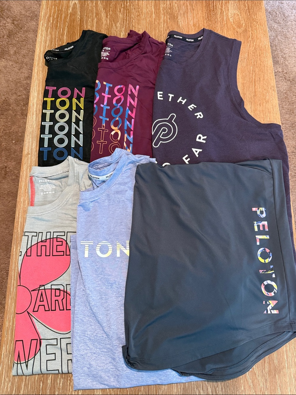 Bundle of 6 Peloton Athletic Workout Tank Tops Size X-Large EUC Lot